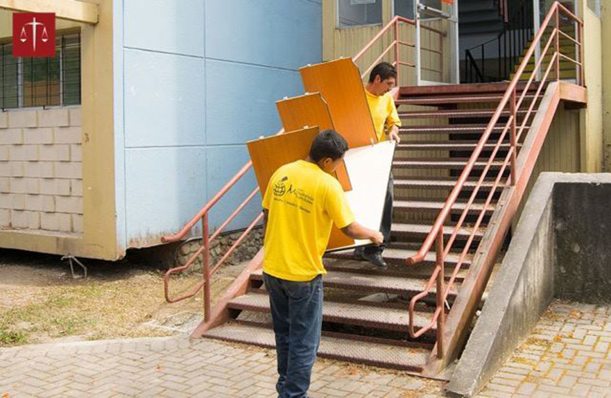 Mudanza al  Edificio de Aulas