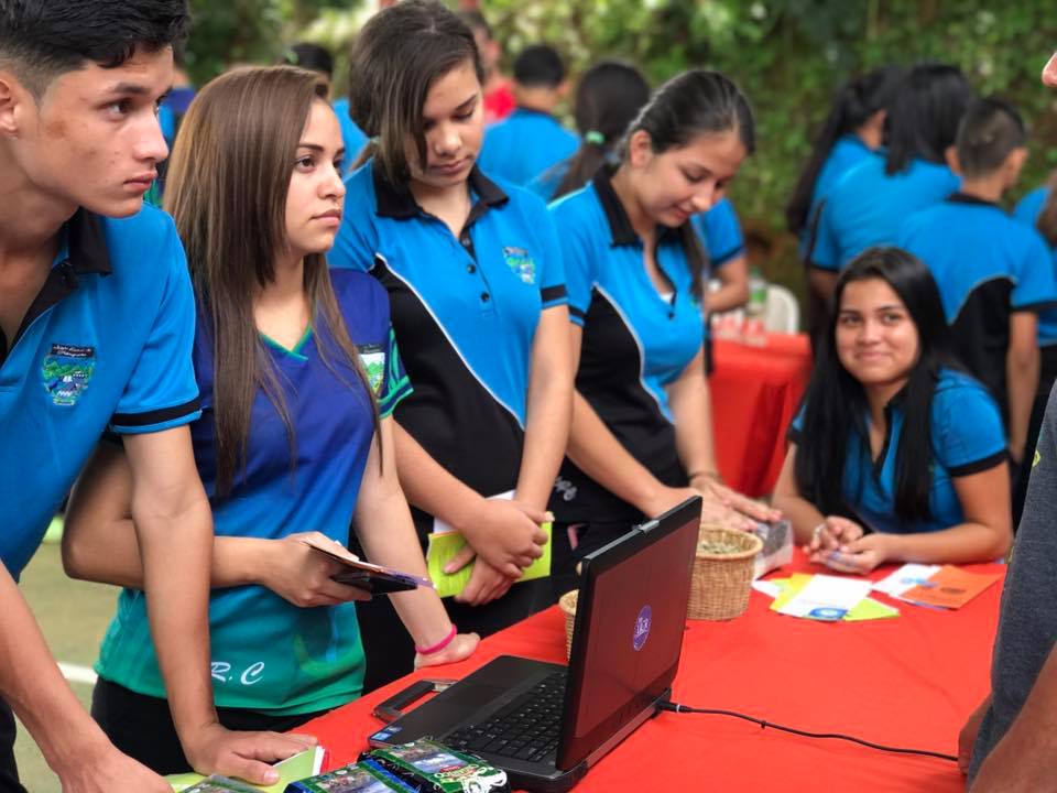 Estudiantes Liceo Rural Changuena