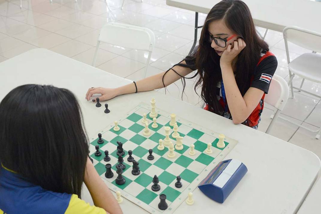 Ajedrez de Torneo - Aprende a jugar al ajedrez como un profesional