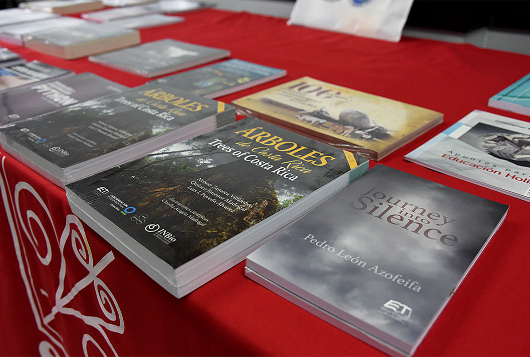 Libros en Feria del Libro