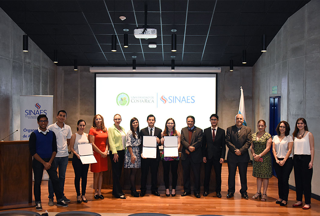 Foto #2 Reacreditación Ingeniería Industrial UCR