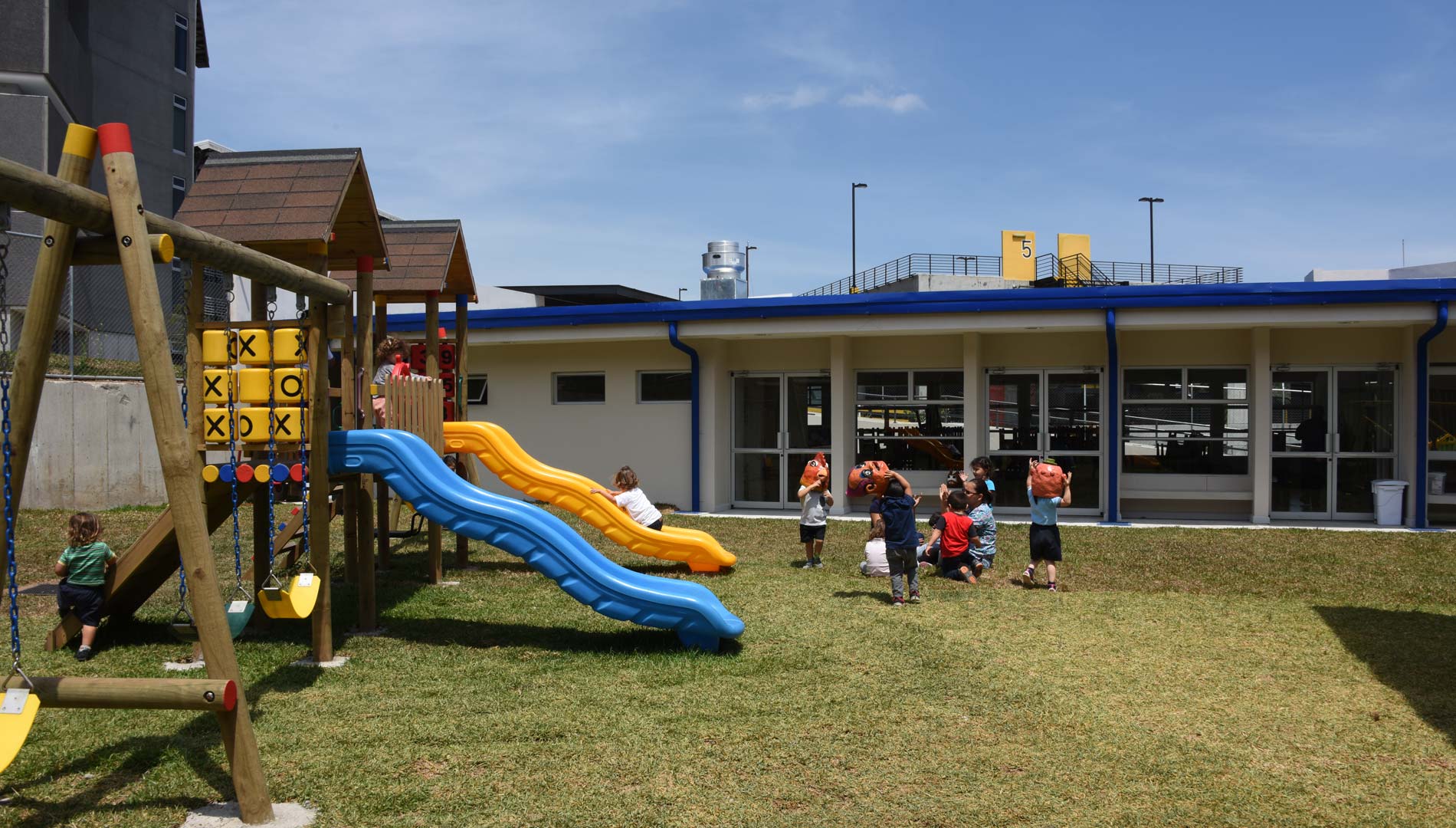 Patio de juegos del Centro Infantil Laboratorio