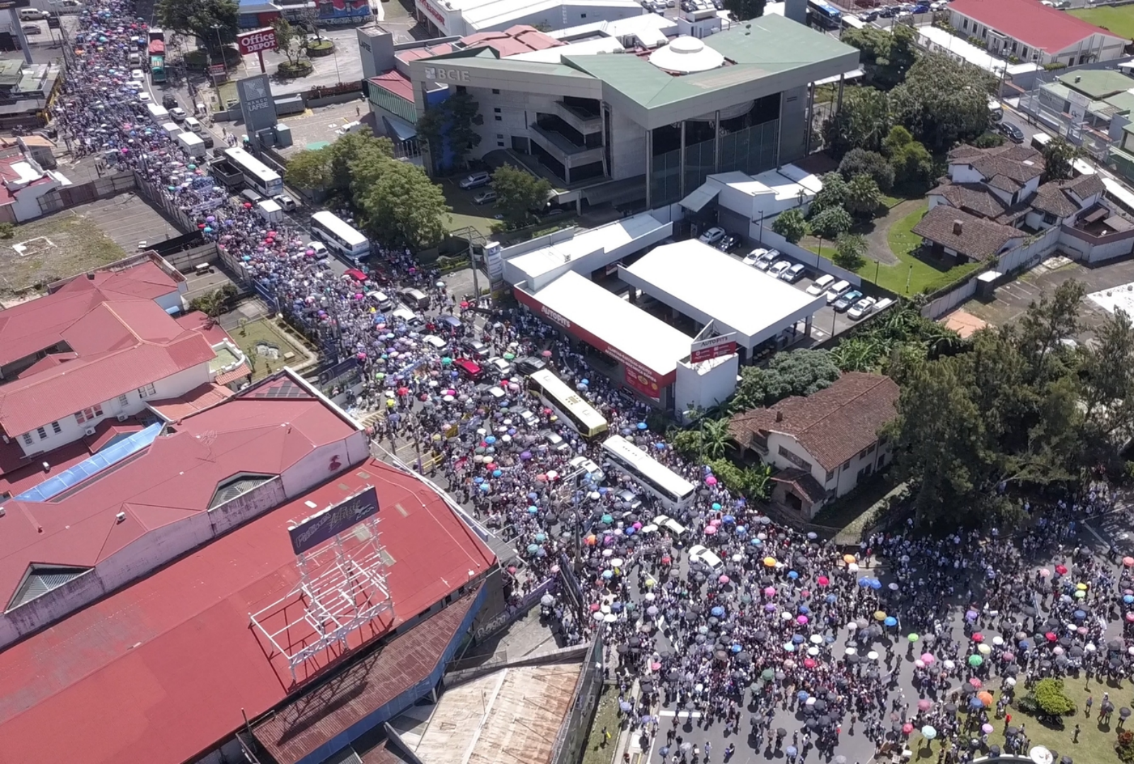 Gente en marcha