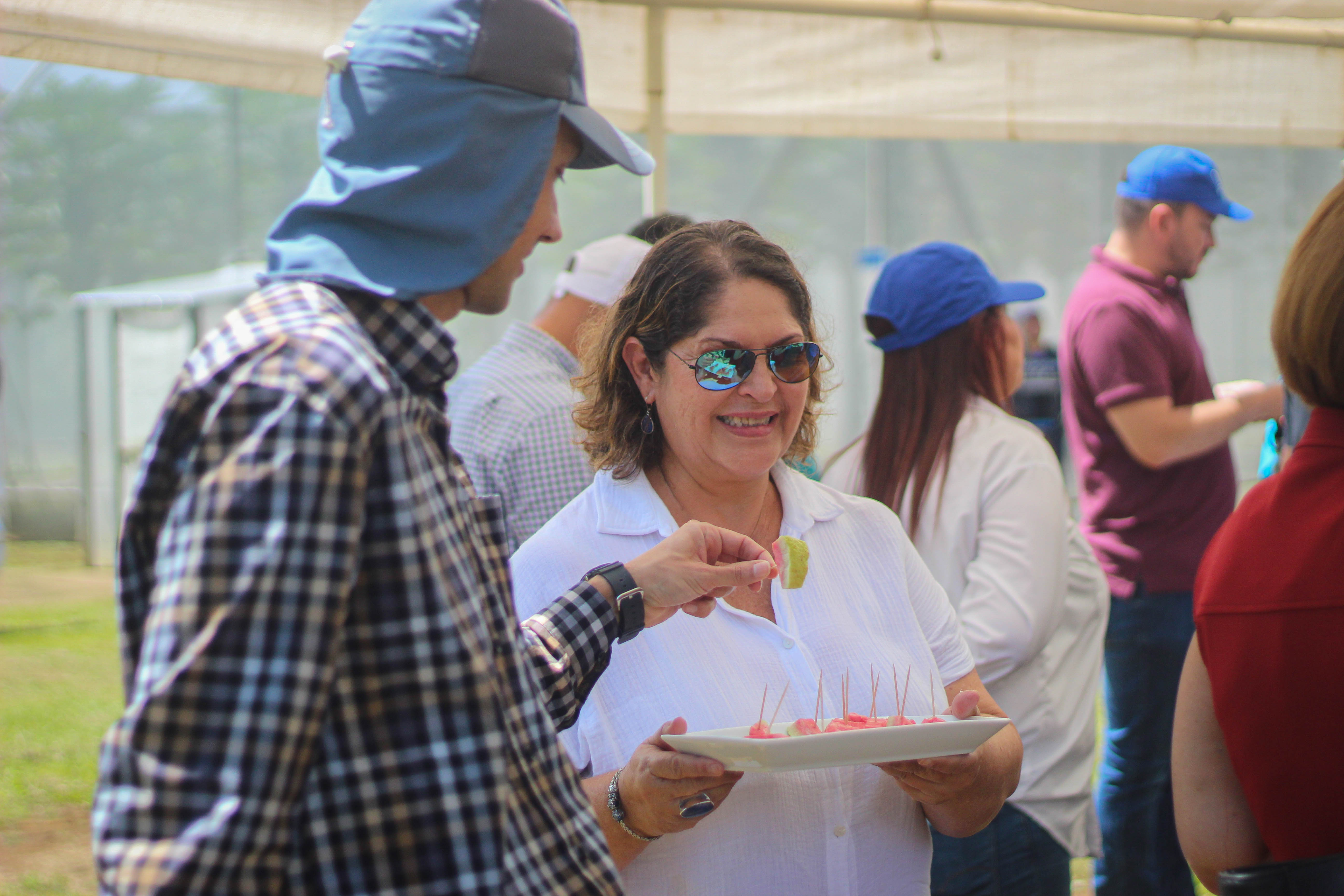 Patricia Quesada ofrece degustación de guayaba