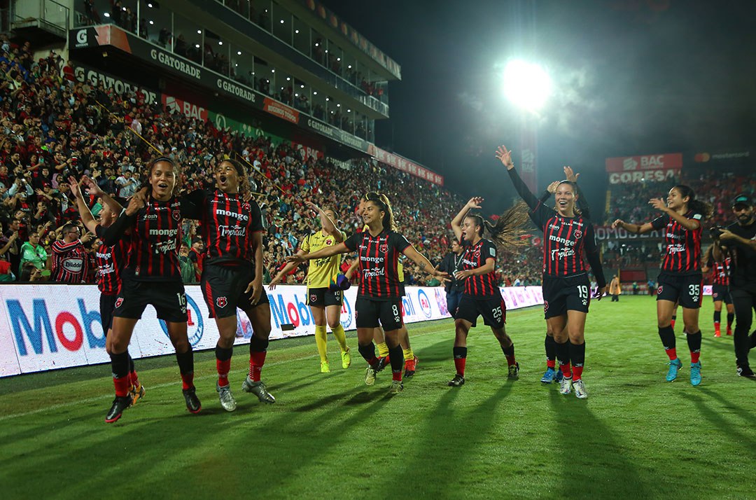 Celebración LDA fútbol femenino