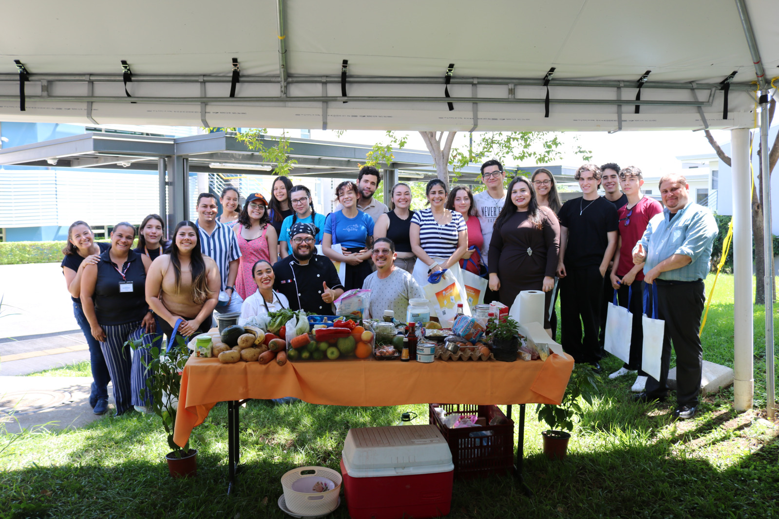 Participantes de Reto Culinario Exótico