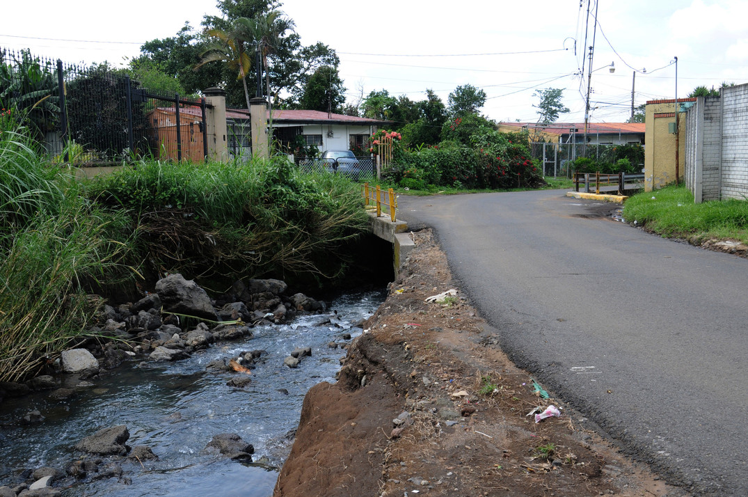 Rio en Heredia