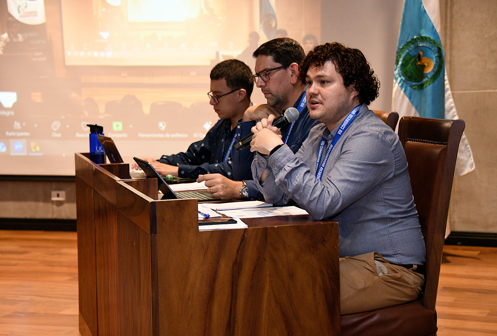 Siga el debate
