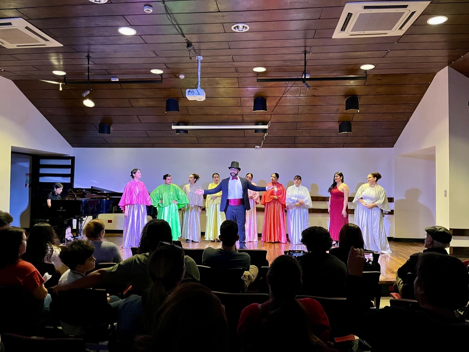 Presentación de la zarzuela La Gran Vía en la Sala Cullell