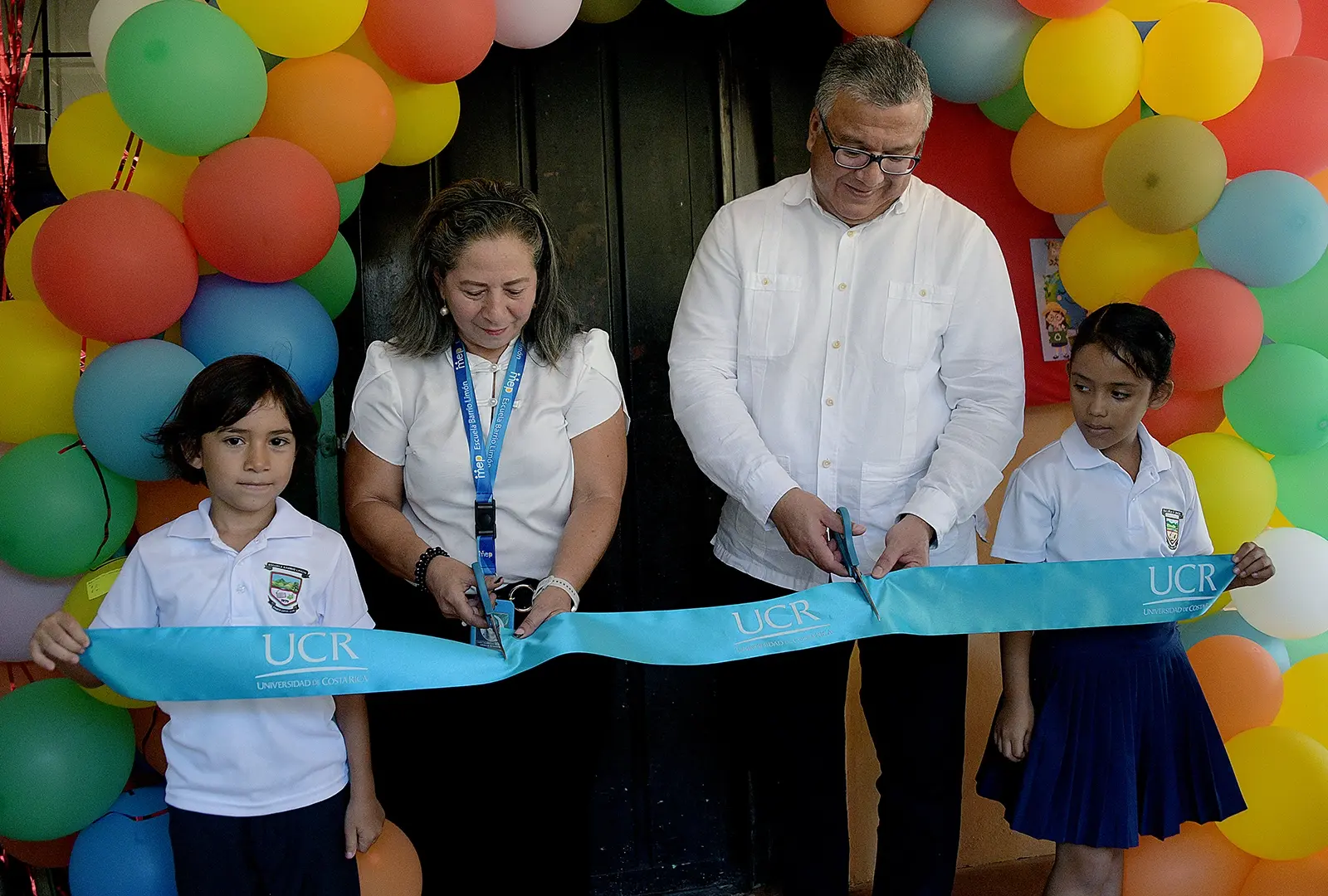 inauguración del rinconcito de lectura y del módulo stem en la escuela barrio limón de santa cruz, guanacaste