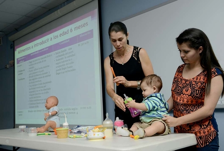 Capacitación en lactancia materna impartida por el proyecto PROLAMANCO