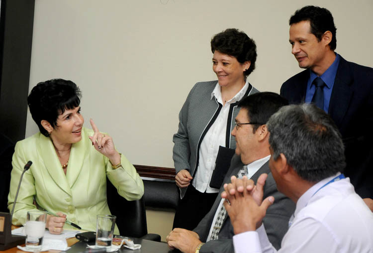 La legisladora del Partido Movimiento Libertario (ML) y presidenta de la comisión, Patricia Pérez …