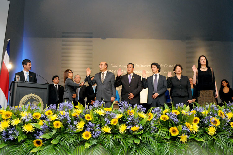 Roberto Salom, Carlos Araya, Bernal Herrera, Alice Pérez y Ruth de la Asunción, fueron …