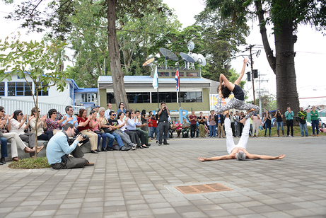 Acroyoga