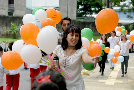 Foto #12 Caminata Un Abrazo Mundial 2015