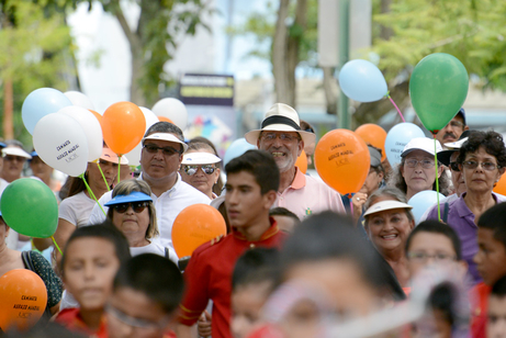 Foto #13 Caminata Un Abrazo Mundial 2015