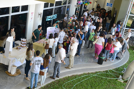 publico en feria