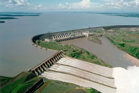 Represa hidroeléctria en Amasonia
