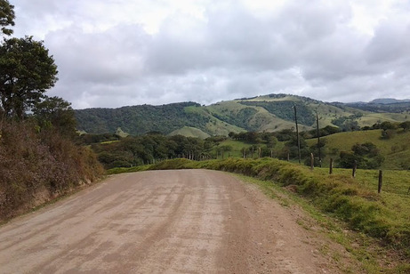 Carretera por Tilarán