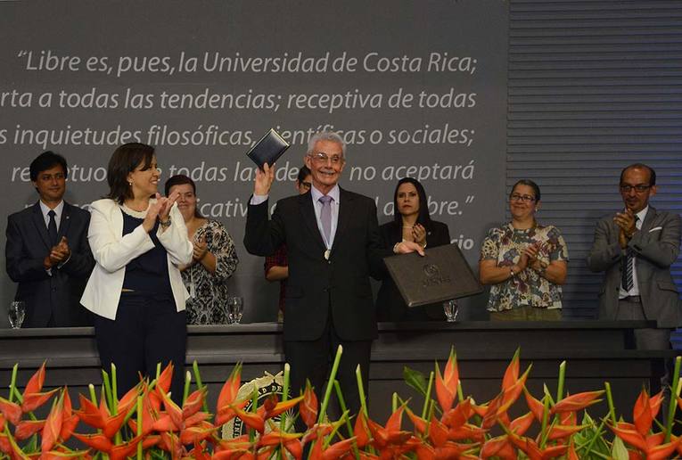 Dr. Daniel Camacho, Premio Rodrigo Facio 2016 