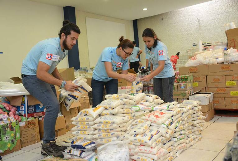 Foto #1 Voluntariado UCR Huracán Otto