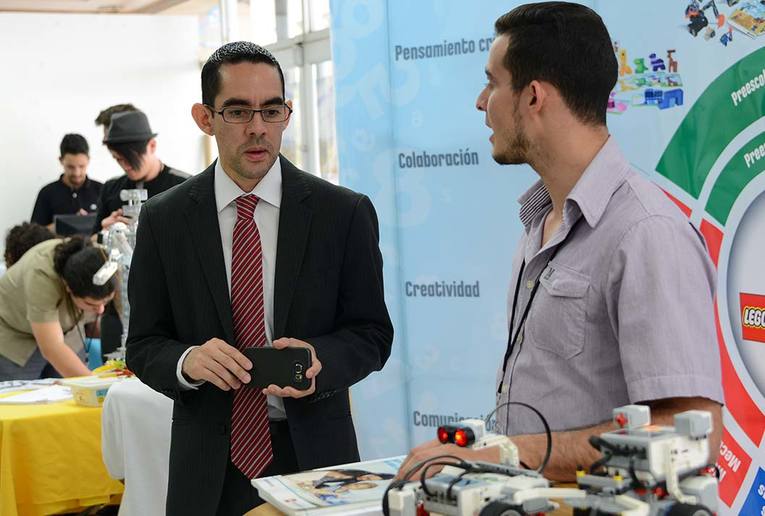 Foto 10 Feria Tecnología UCR 2016