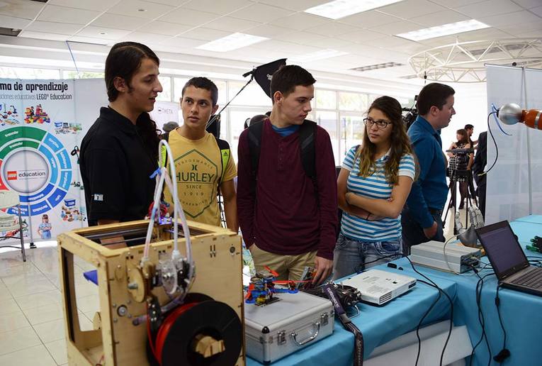 Foto 12 Feria Tecnología UCR 2016