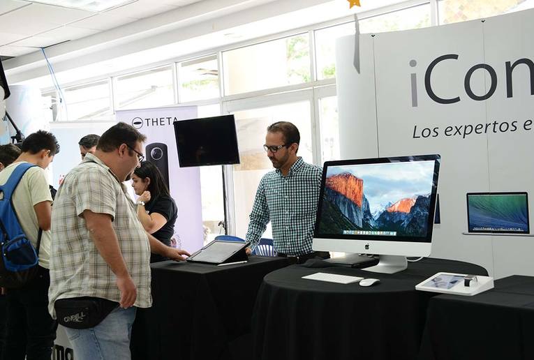 Foto 4 Feria Tecnología UCR 2016