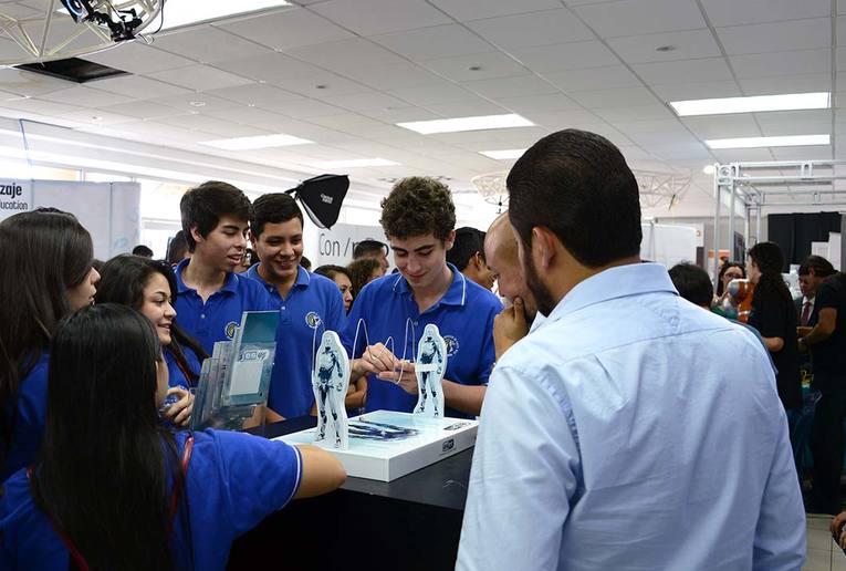 Foto 6 Feria Tecnología UCR 2016