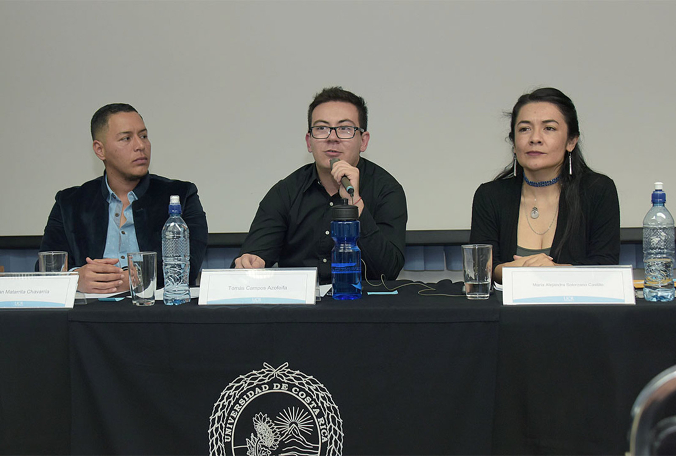 Charla hombres trans