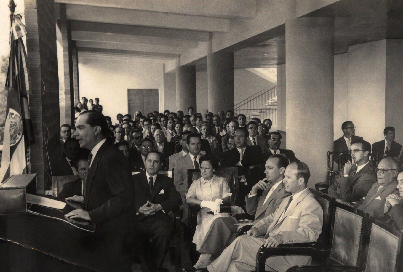 Acto de inauguración del edificio de Ciencias y Letras