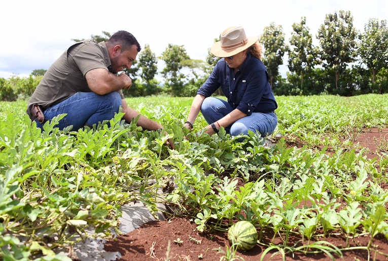 Mario Vargas y Marena Chavarría