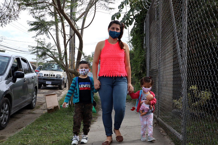 Las condiciones epidemiológicas de Costa Rica durante la pandemia por el COVID-19 han sido …
