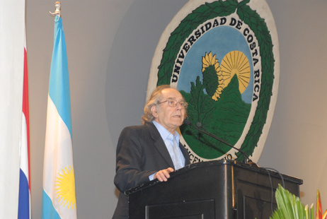 Adolfo Perez Esquivel, llamo a los costarricenses a defender la soberania nacional con dignidad, …