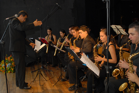 La Orquesta Sinfónica Estudiantil de la UCR está integrada por estudiantes de la Escuela de Artes …