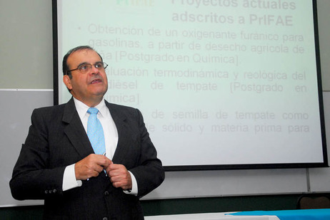 Dr. Julio Mata