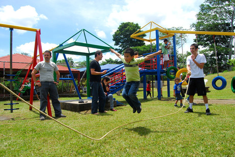 Niños jugando