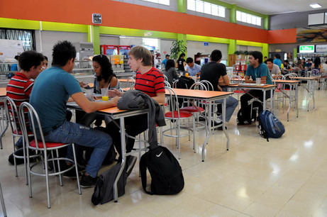La UCR también ofrece a sus estudiantes un servicio de alimentación que tiene estándares …