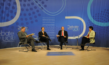 Candidatos en Canal 15 en debate