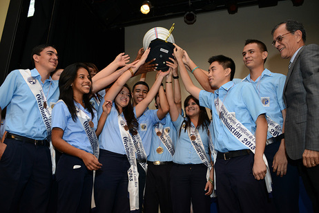 Los estudiantes del Colegio Científico de Limón, obtuvieron el Premio a la Excelencia Académica …