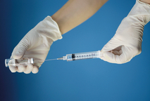 Las vacunas se aplican luego de un proceso largo de investigación en laboratorios, donde se …