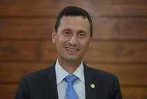 El Dr. Gustavo Gutiérrez Espeleta es catedrático de la Universidad de Costa Rica, docente e …