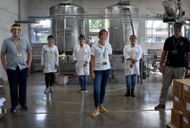 Estudiantes y docentes en la Fanal