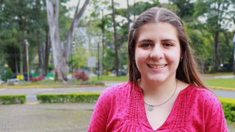 La estudiante de Educación Primaria, Montserrat Villacis Llobet obtuvo el premio centroamericano …