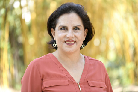 Ivette Rojas Zeledón, docente de la Escuela de Estudios Generales e investigadora del Centro de …