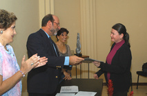 Vanesa Fonseca recibe premio