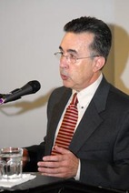 Héctor Pérez Brignoli
