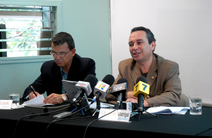 Edgar Gutiérrez y Johnny Madrigal en conferencia de prensa