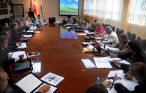 Reunión en sala de sesiones