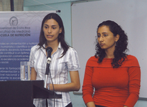 Alexandra Barboza e Iriana Juárez presentando